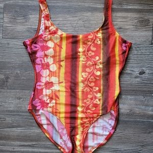 Vintage plus size Hibiscus print swim suit